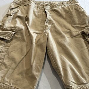 Plugg Jean Co. Men's Size 38 Beige Cargo Shorts